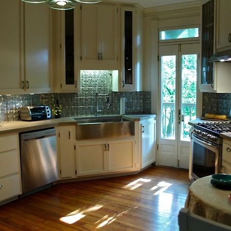 Eureka Zen Cottages ユリーカ・スプリングス エクステリア 写真